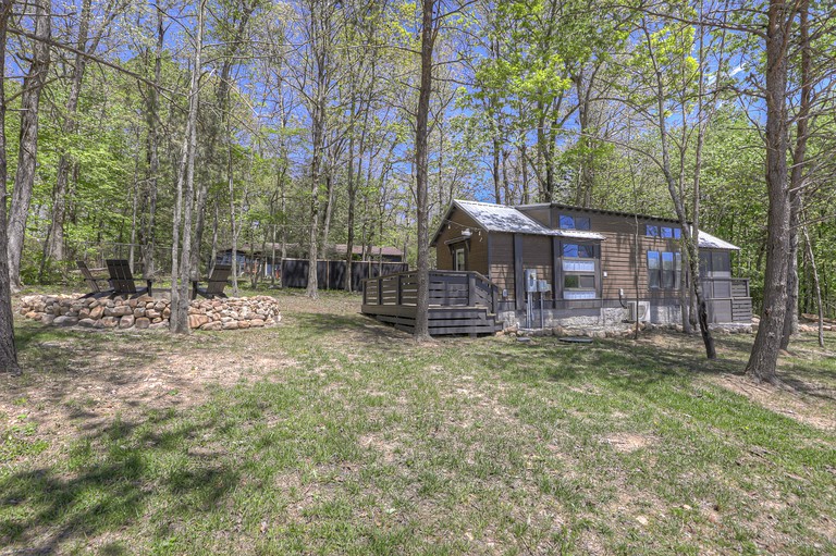 Cabins (United States of America, Tracy City, Tennessee)