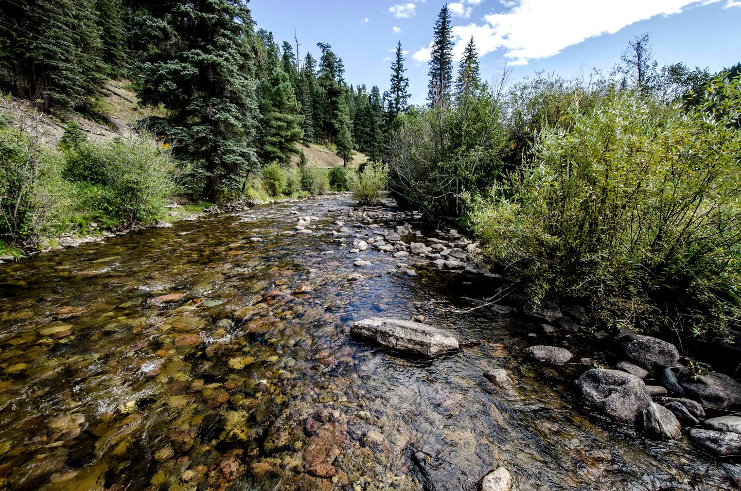 New Mexico Glamping Paradise: Riverfront Rental for the Ultimate Retreat