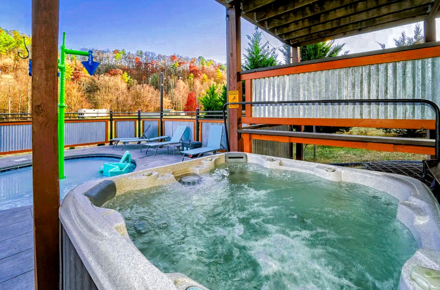 Spectacular Cabin with Mini Golf, Spa, Pool, Arcade, Theater Room and Many More in Tennessee