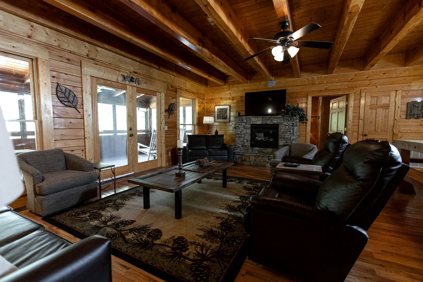 Spacious Great Smoky Mountains Cabin Rental on one of the Best Tennessee Family Resorts