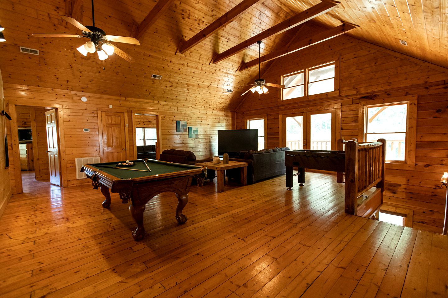 Spacious Great Smoky Mountains Cabin Rental on one of the Best Tennessee Family Resorts