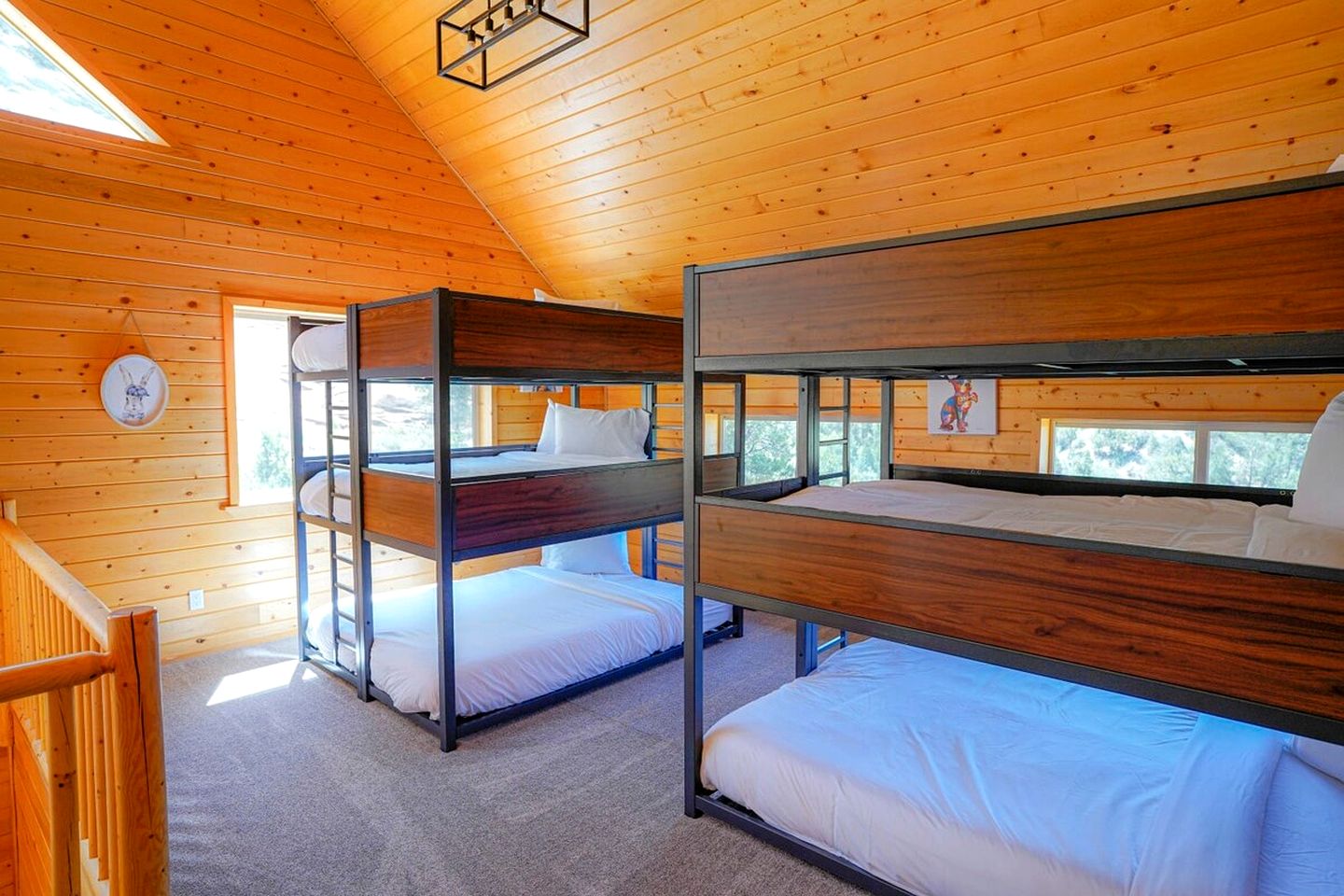 Enormous Cabin with Game Room Perfect for Large Groups in Orderville, Utah