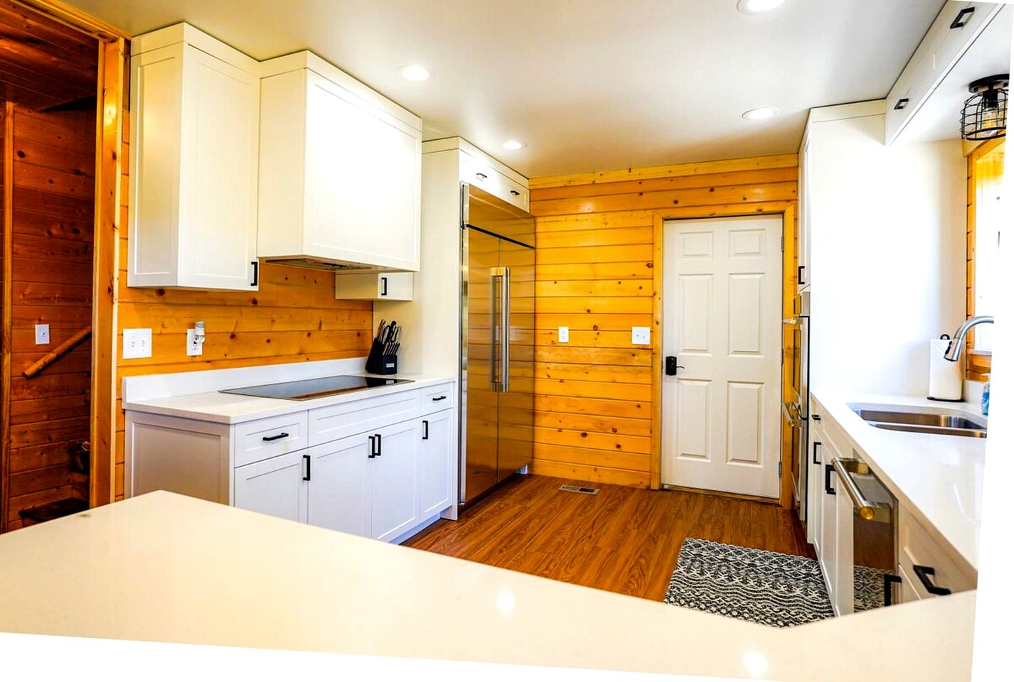 Enormous Cabin with Game Room Perfect for Large Groups in Orderville, Utah