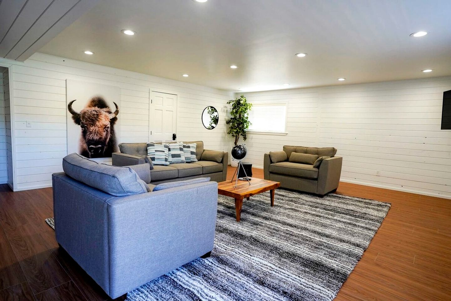 Enormous Cabin with Game Room Perfect for Large Groups in Orderville, Utah