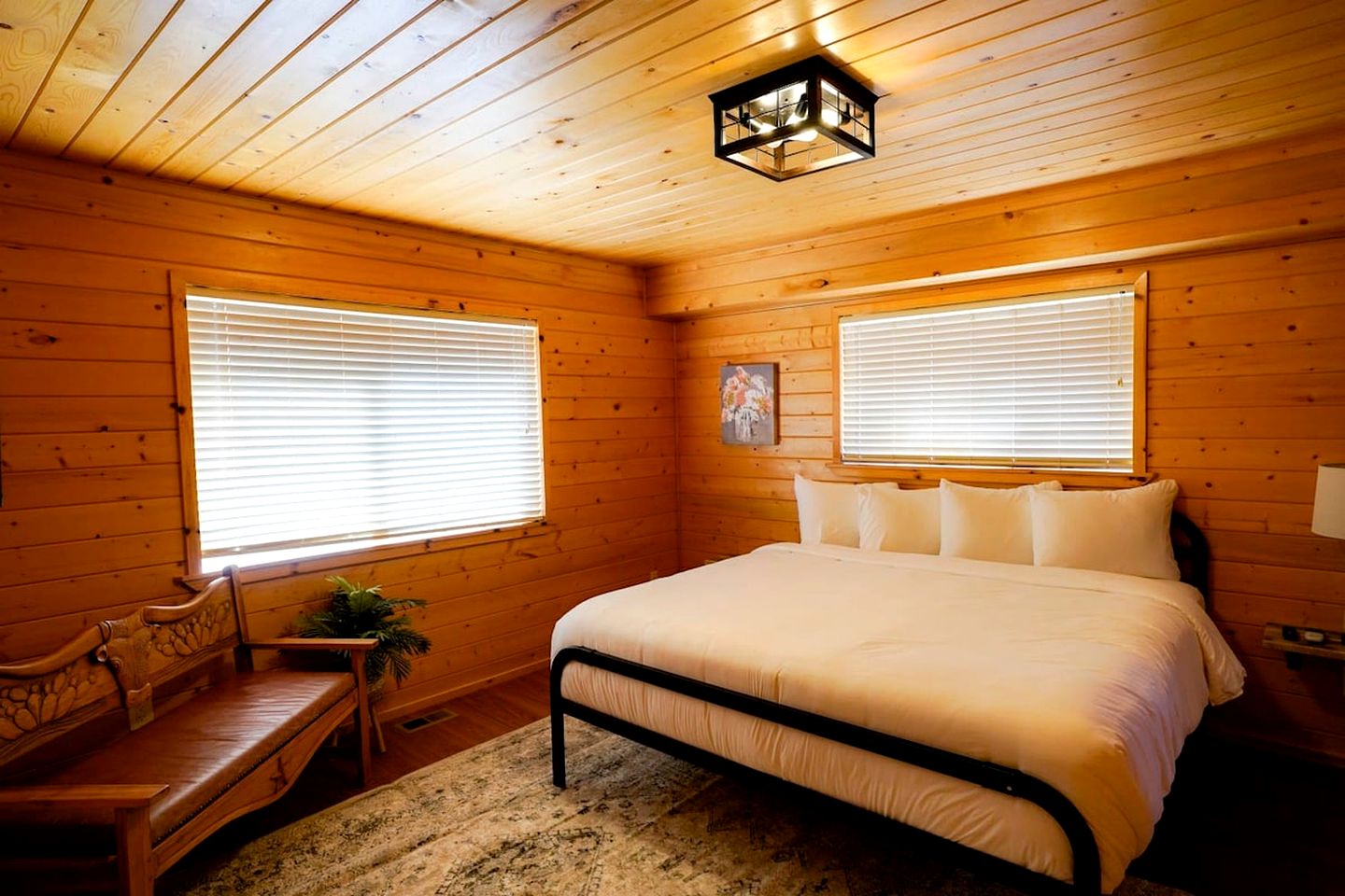Enormous Cabin with Game Room Perfect for Large Groups in Orderville, Utah
