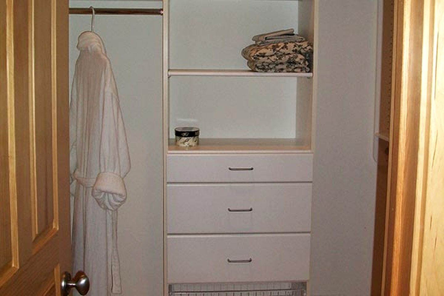 Gorgeous Suite Getaway with Amazing Views near the Cabinet Mountains in Montana