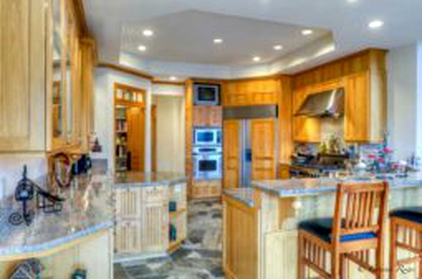 Luxury Cabin Rental with a Theater Room and Mountain Views in Trout Creek, Montana