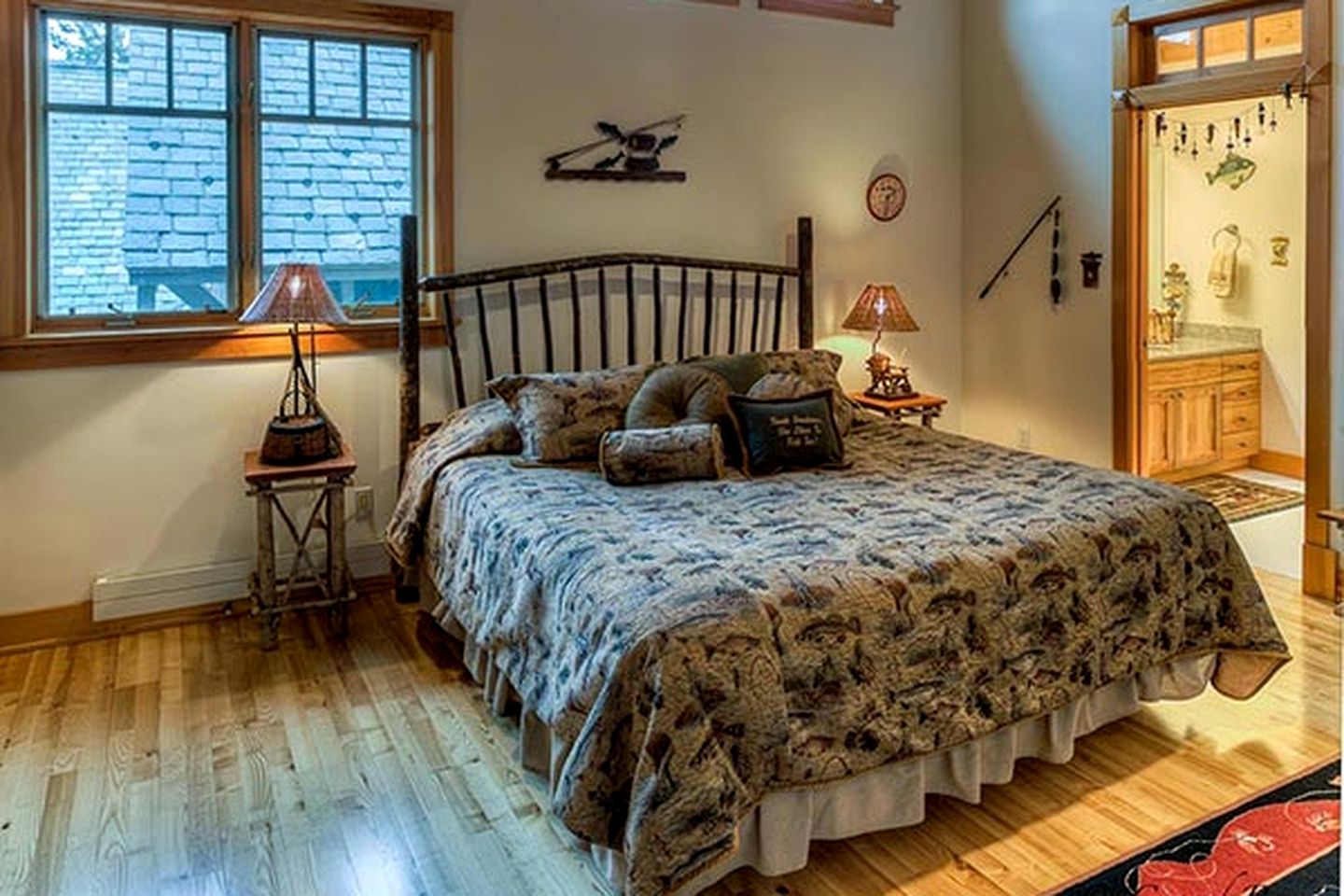 Luxury Cabin Rental with a Theater Room and Mountain Views in Trout Creek, Montana