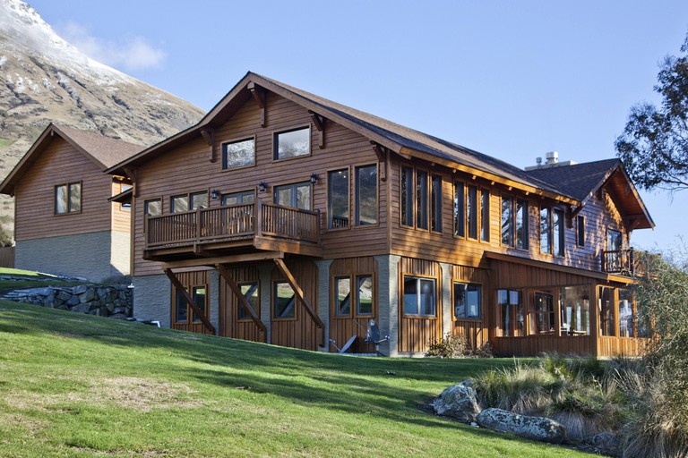 Cabins (Queenstown, South Island, New Zealand)