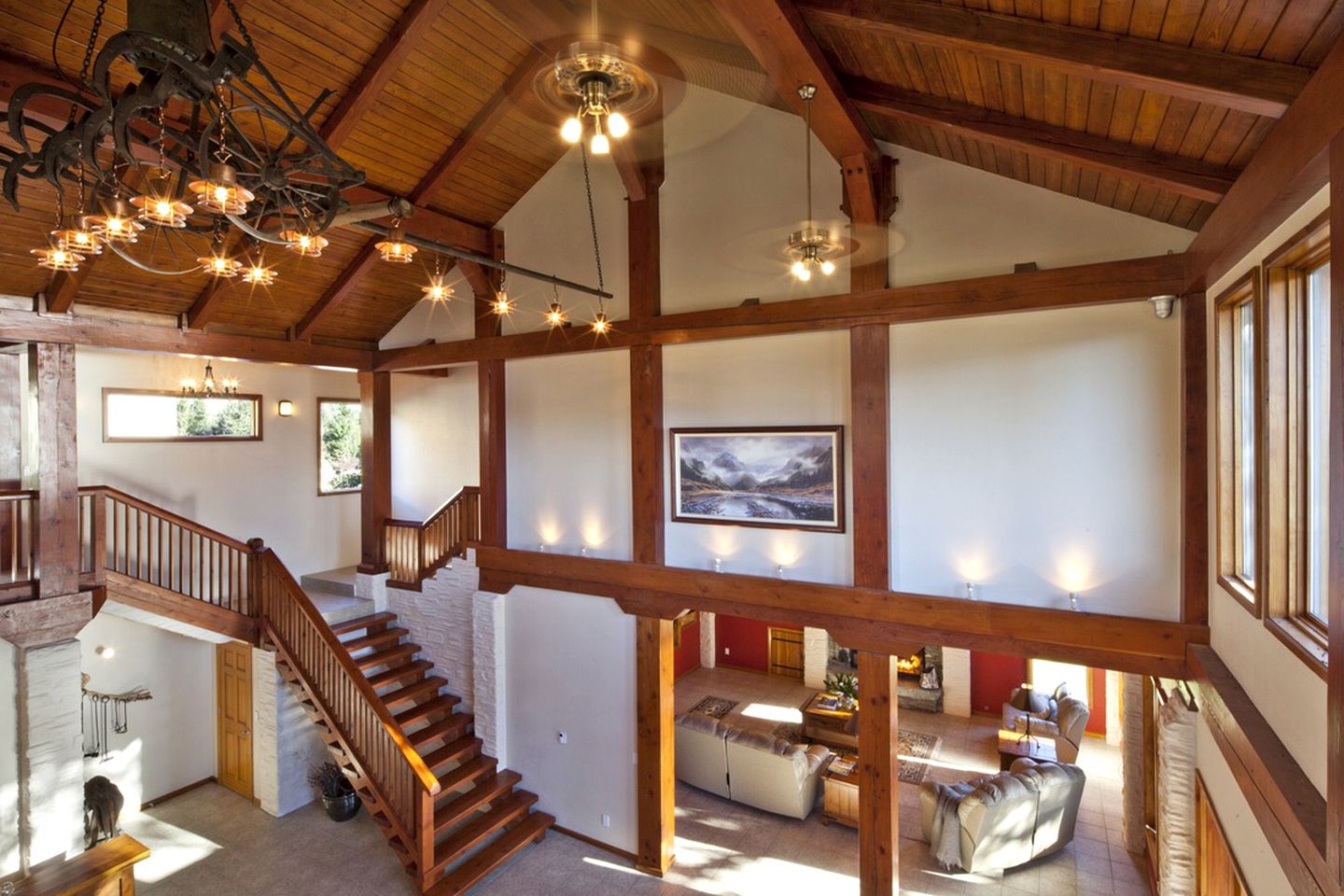 High Mountain Lodge Rental for 10 Guests near Queenstown, New Zealand