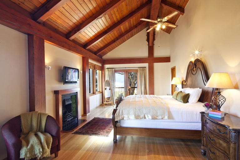 Cabins (Queenstown, South Island, New Zealand)