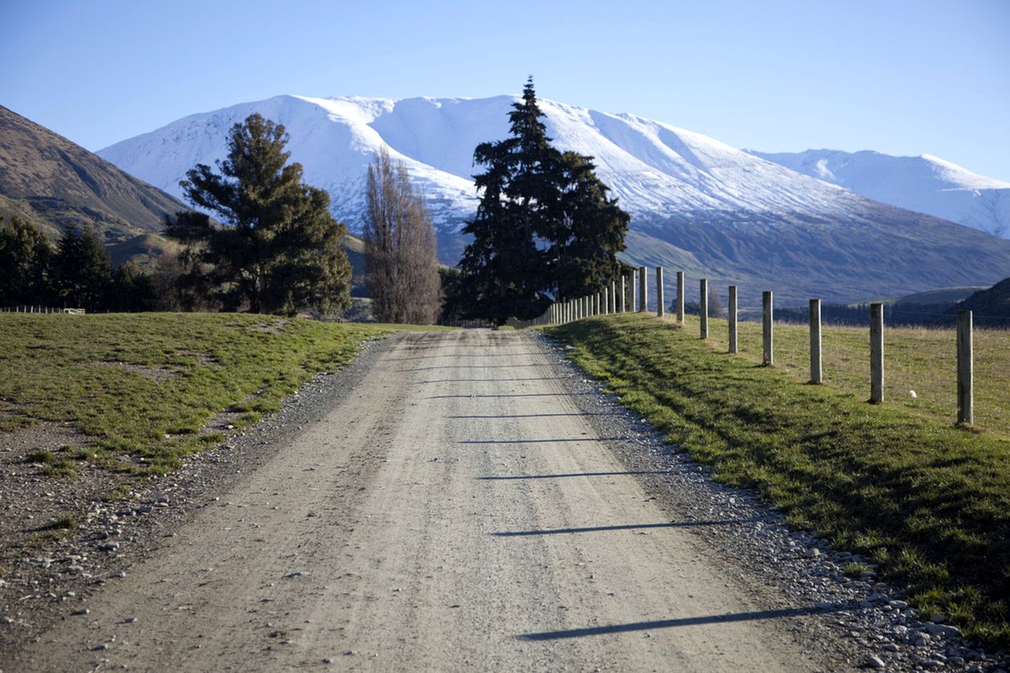 High Mountain Lodge Rental for 10 Guests near Queenstown, New Zealand