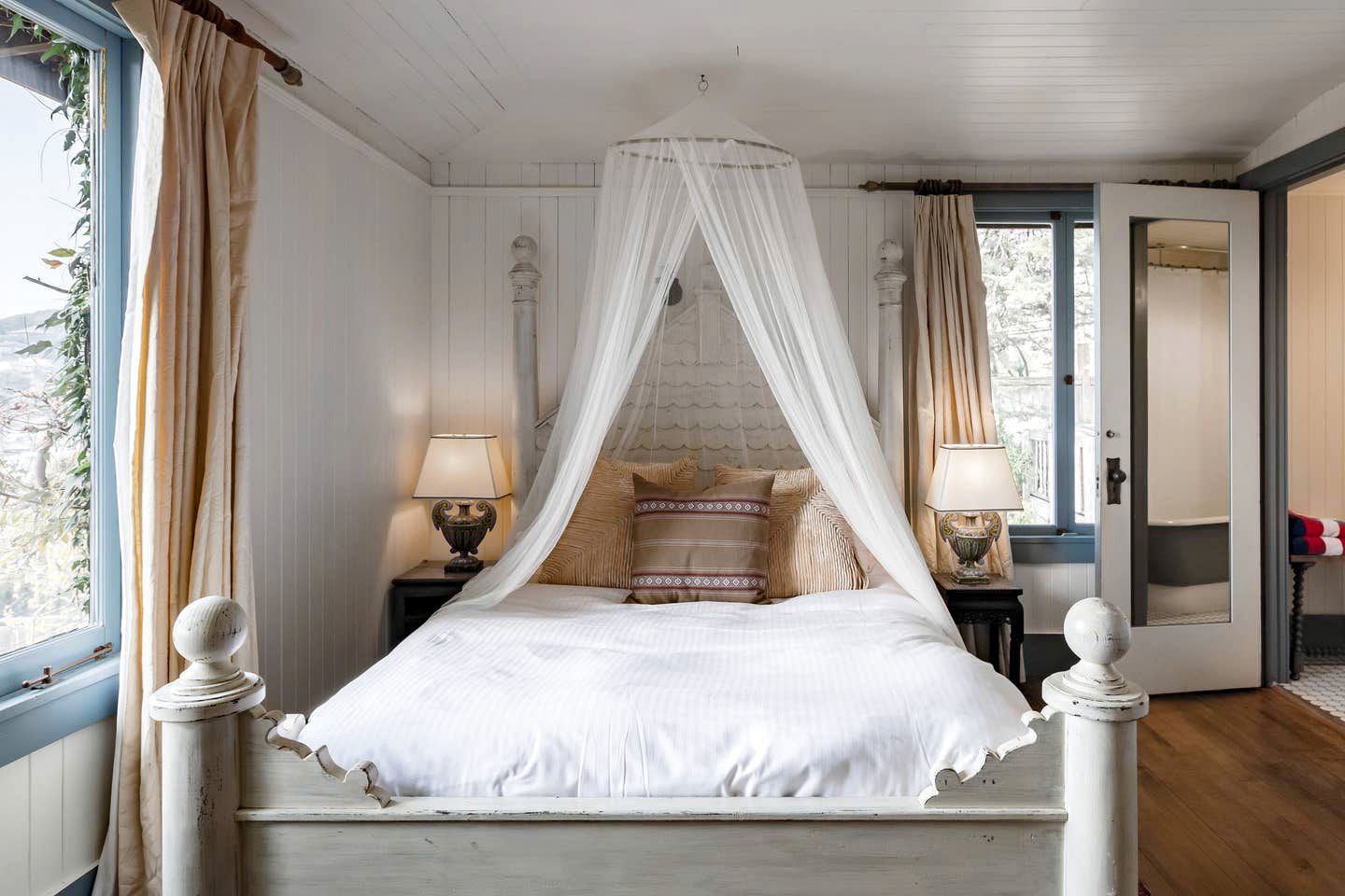 Amazing Villa Close to Stunning Hiking Trails in Stinson Beach, California