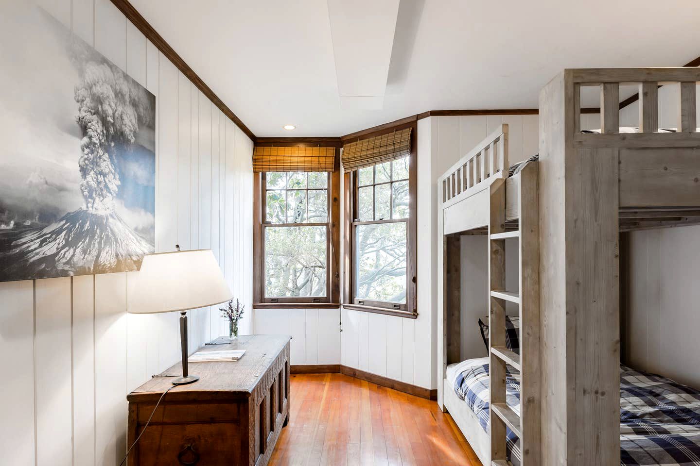 Amazing Villa Close to Stunning Hiking Trails in Stinson Beach, California