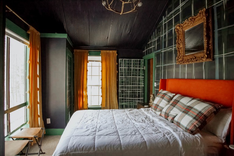 Cabins (United States of America, Tracy City, Tennessee)