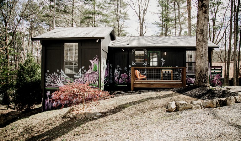 Cabins (United States of America, Tracy City, Tennessee)