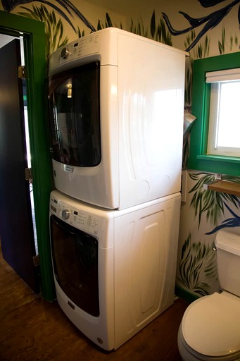 Cabins (United States of America, Tracy City, Tennessee)