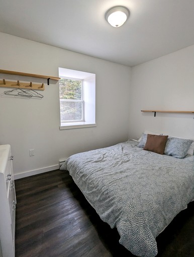 Vacation Rentals (Canada, --, --)