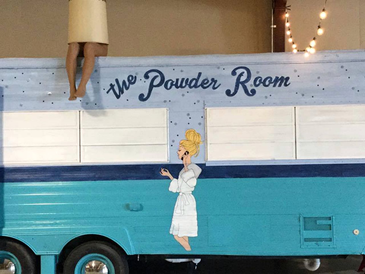 West Coast-Themed Camper for a Romantic Getaway near Giddings, Texas