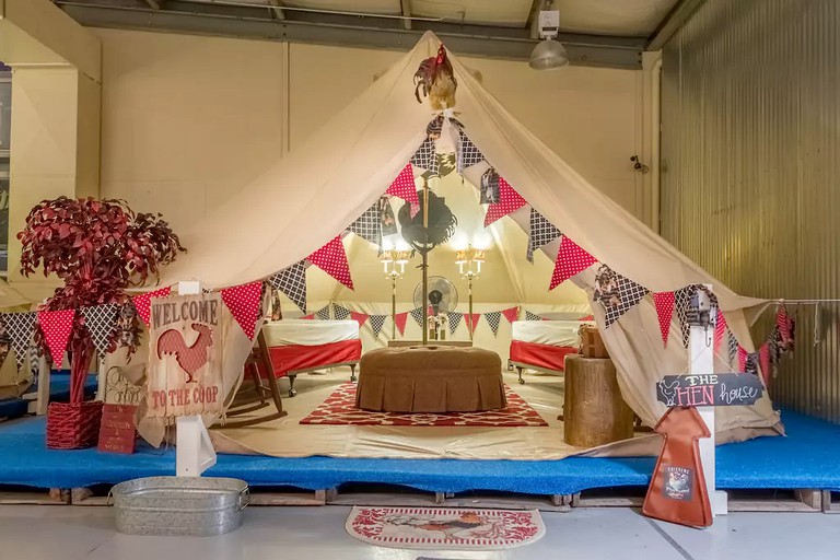 Bell Tents (Round Top, Texas, United States)