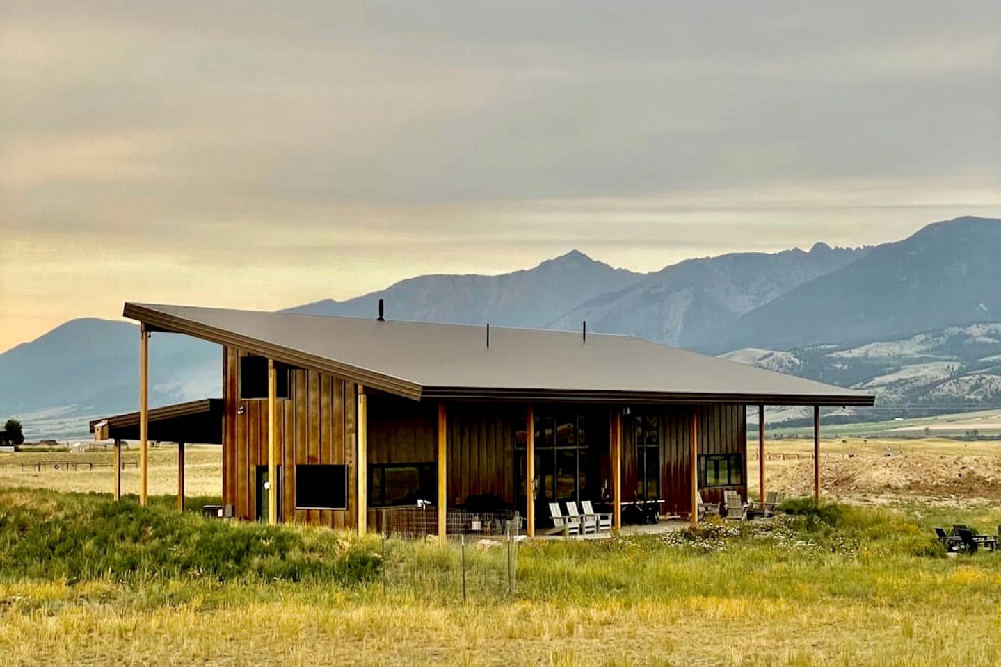 Gorgeous Vacation Rental Placed in a Secluded Area and Fire Pit Provided Near Livingston, Montana