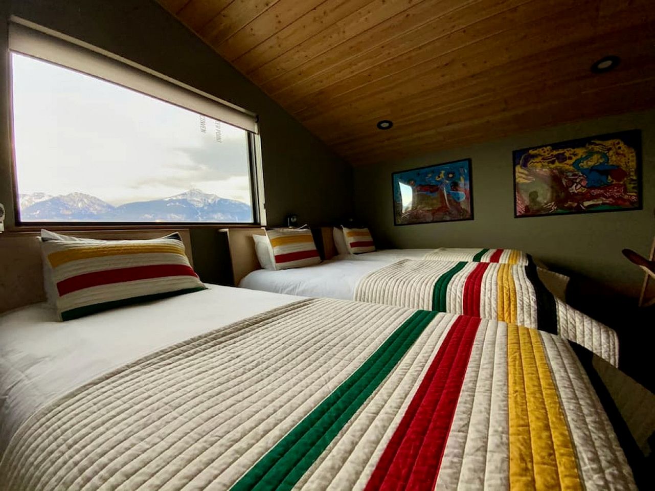 Gorgeous Vacation Rental Placed in a Secluded Area and Fire Pit Provided Near Livingston, Montana