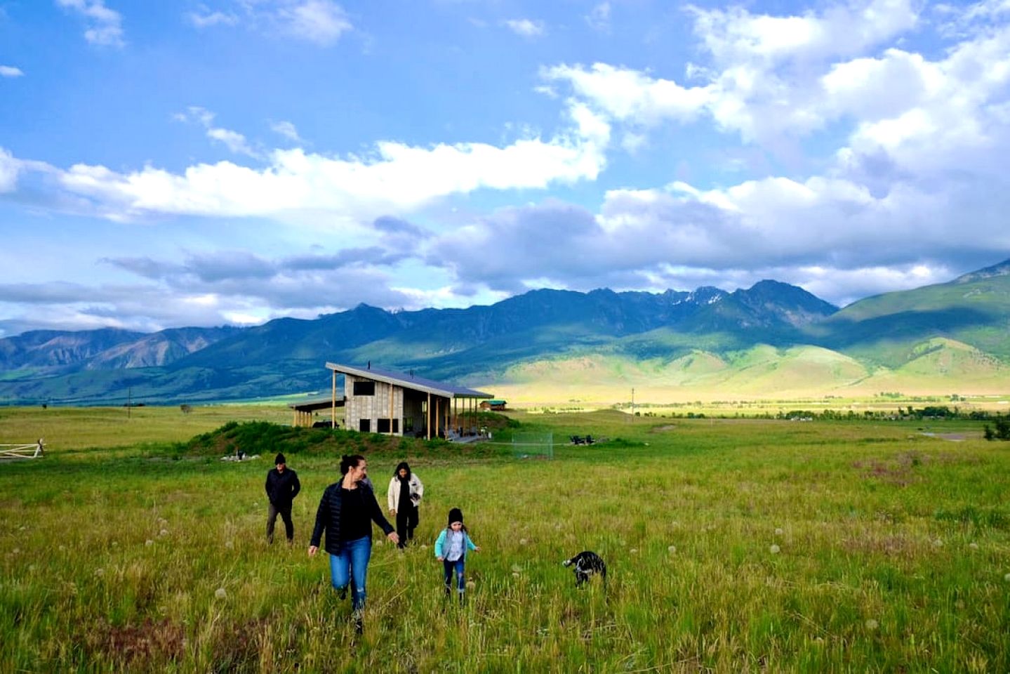 Gorgeous Vacation Rental Placed in a Secluded Area and Fire Pit Provided Near Livingston, Montana
