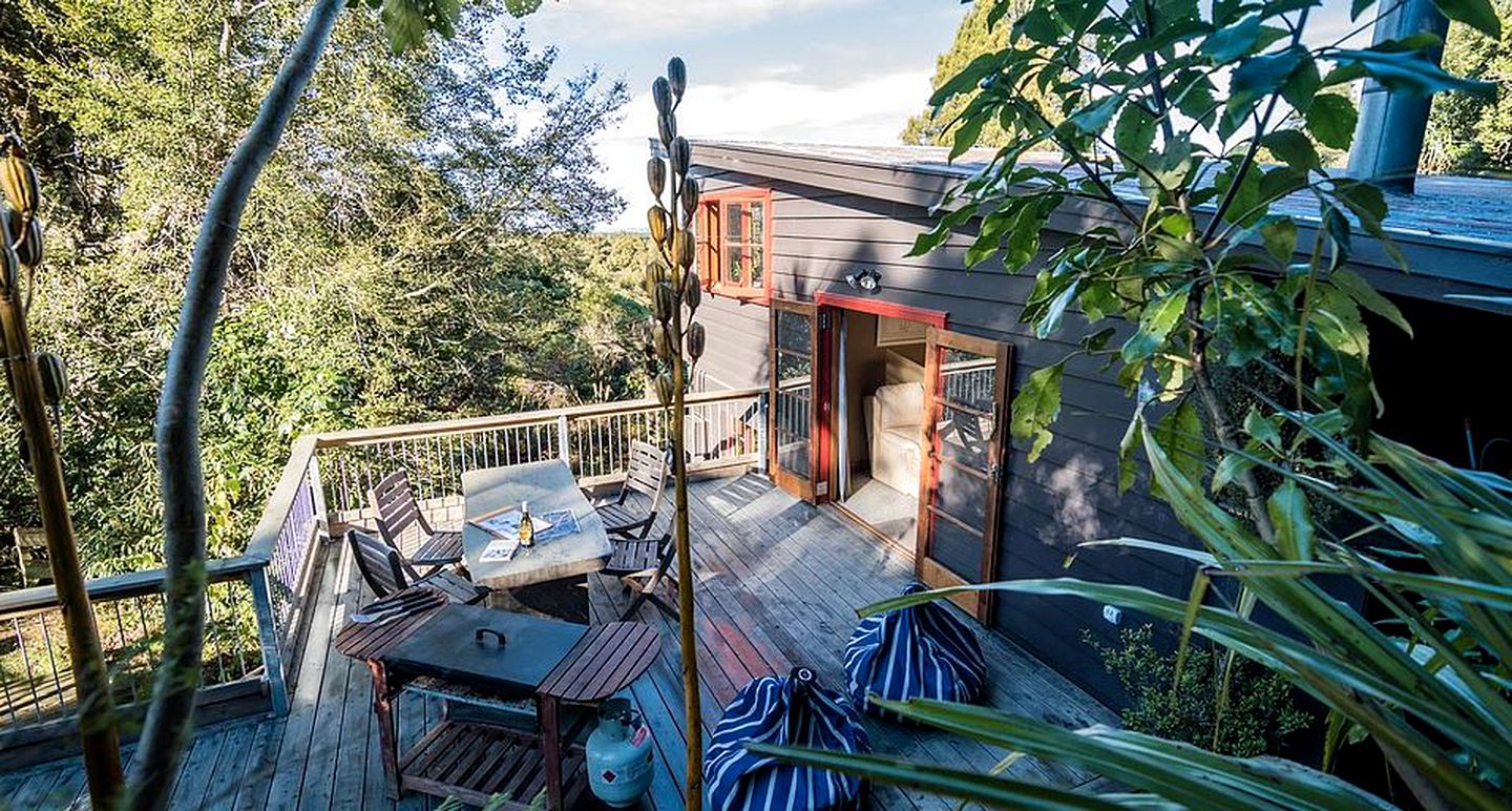 Secluded Cabin Rental Completely Surrounded by Rainforest in Peel Forest, South Island