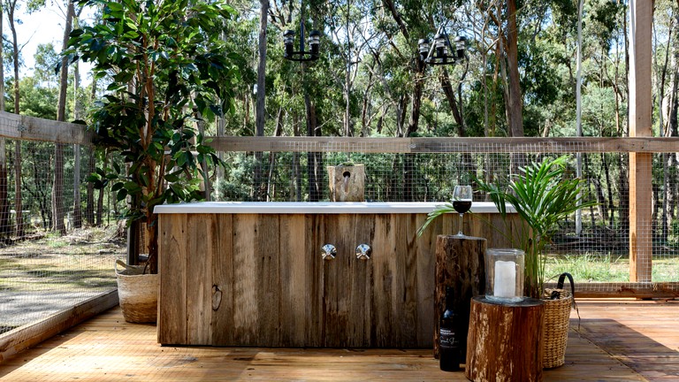 Secluded Wooden Cabin with Barbecue in Daylesford, Victoria