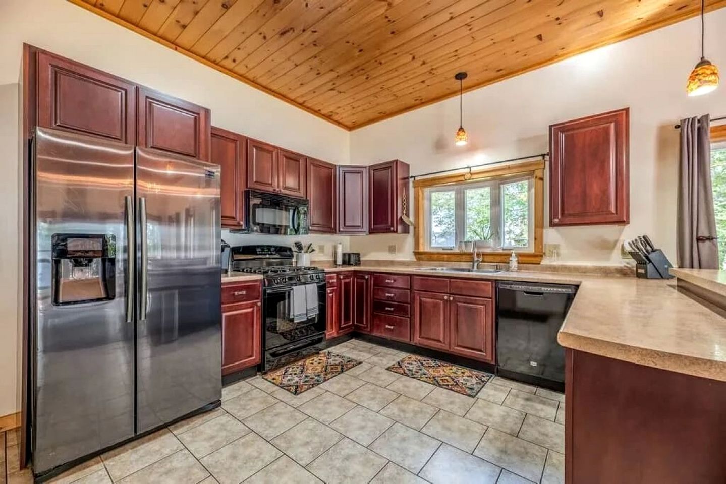 Spacious Maine Lakefront Home with Bunk Beds, Firepit & Beach Access in Burnham