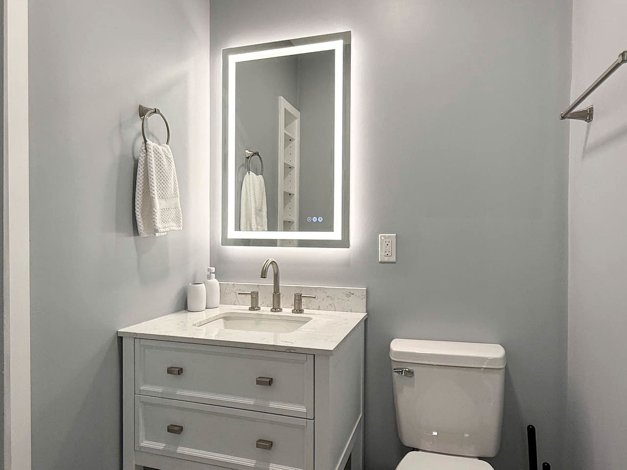 Spacious Vacation Rental Near Pequawket Pond in Conway, New Hampshire