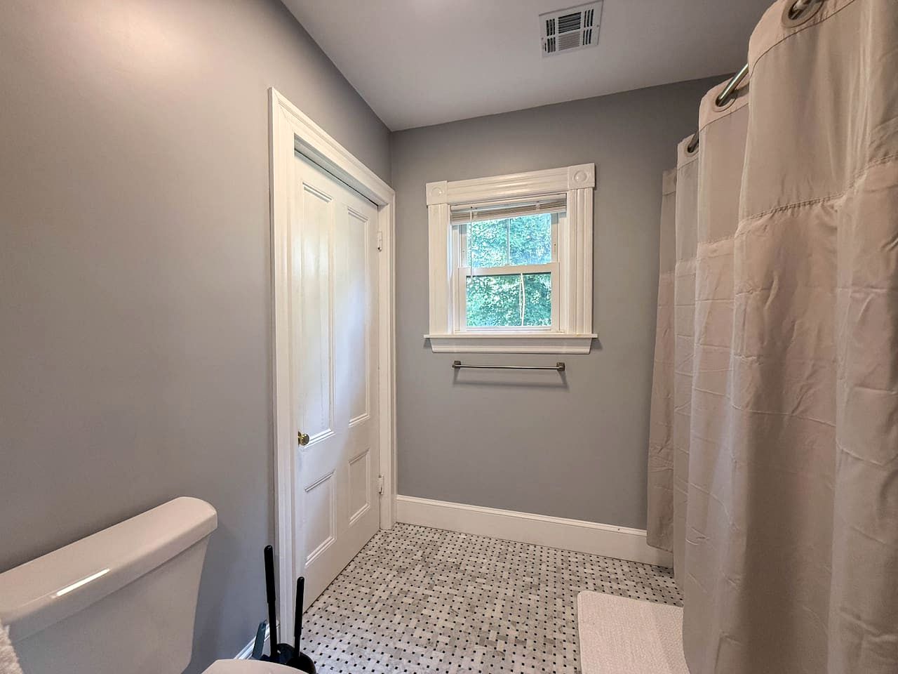 Spacious Vacation Rental Near Pequawket Pond in Conway, New Hampshire