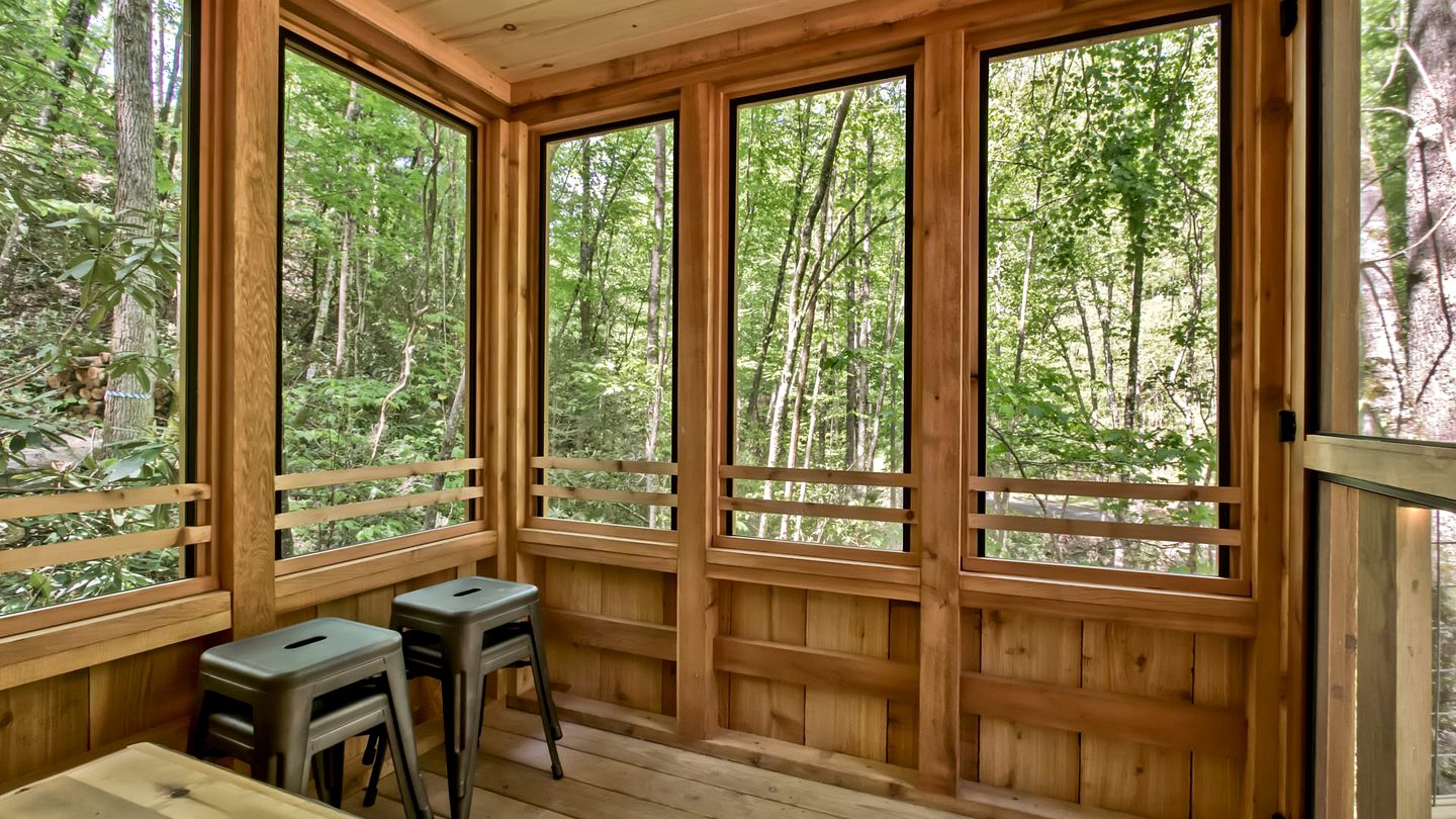 Cozy, Luxury Tree House in Gatlinburg, Tennessee