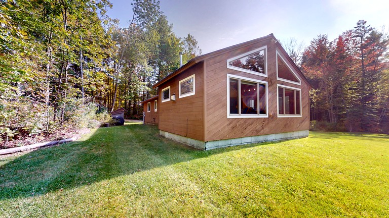 Floating Homes (United States of America, Killington, Vermont)