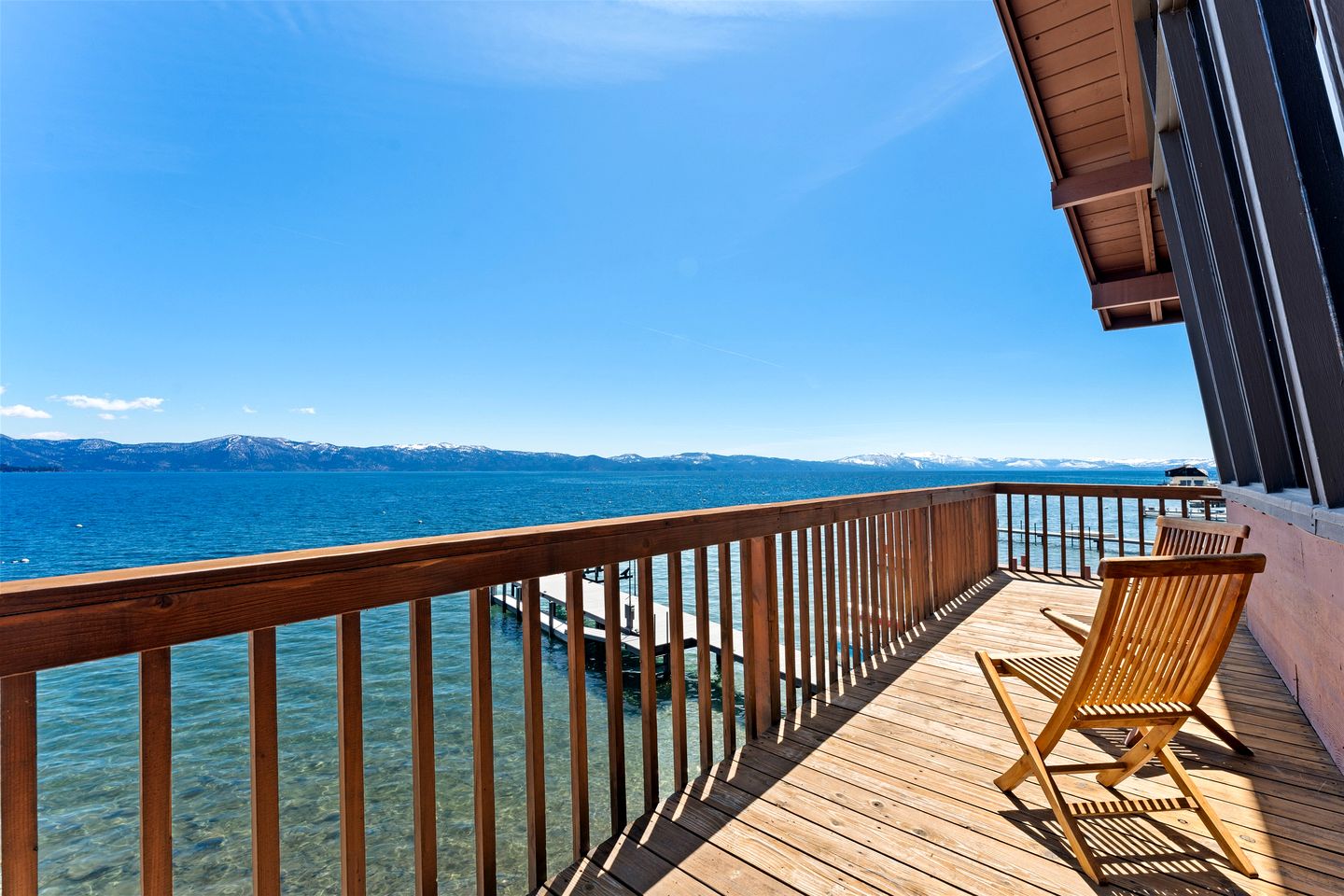 Luxurious Lakeside Cabin on Lake Tahoe, California