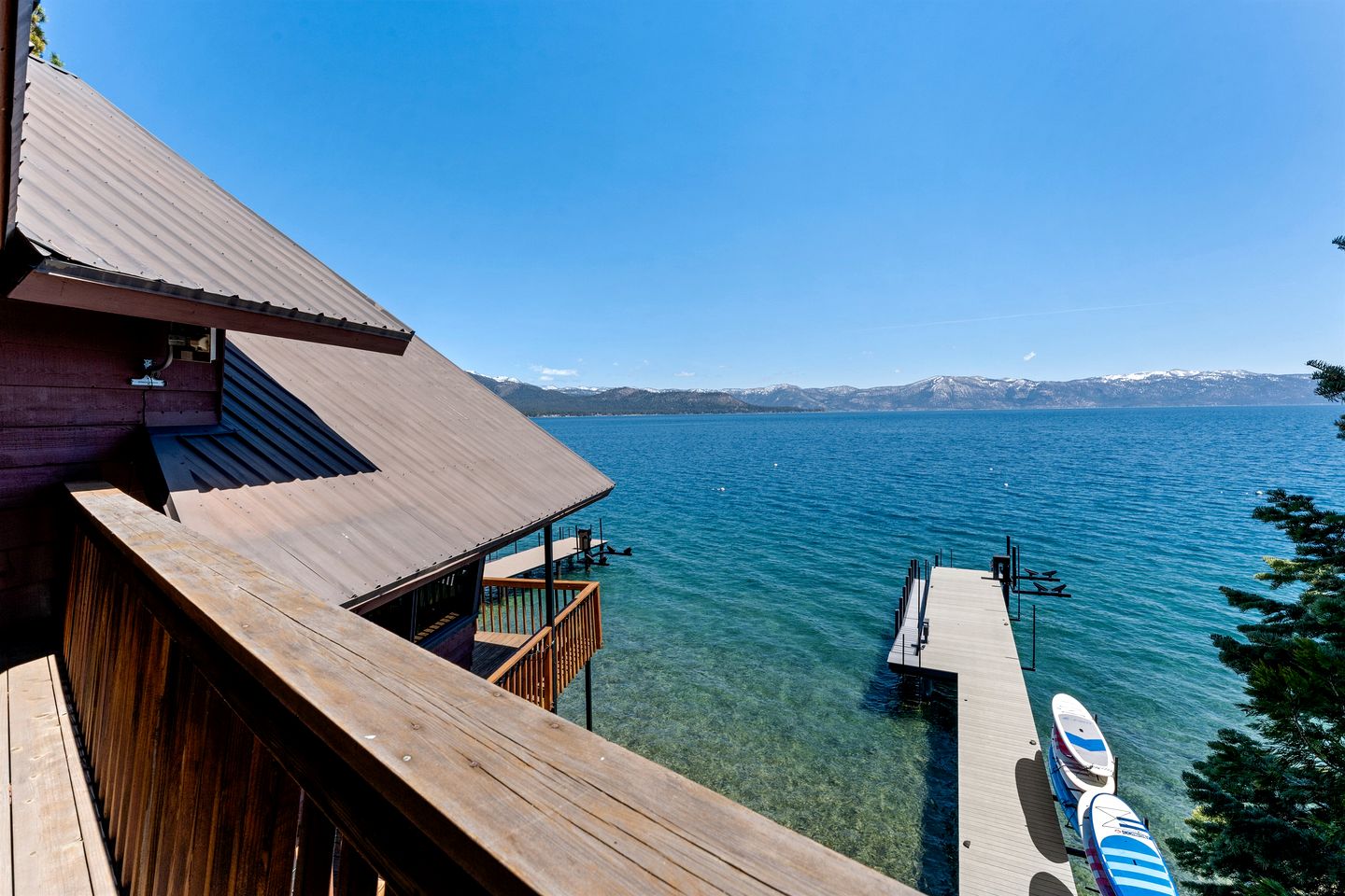 Luxurious Lakeside Cabin on Lake Tahoe, California