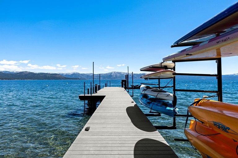 Cabins (United States of America, Carnelian Bay, California)