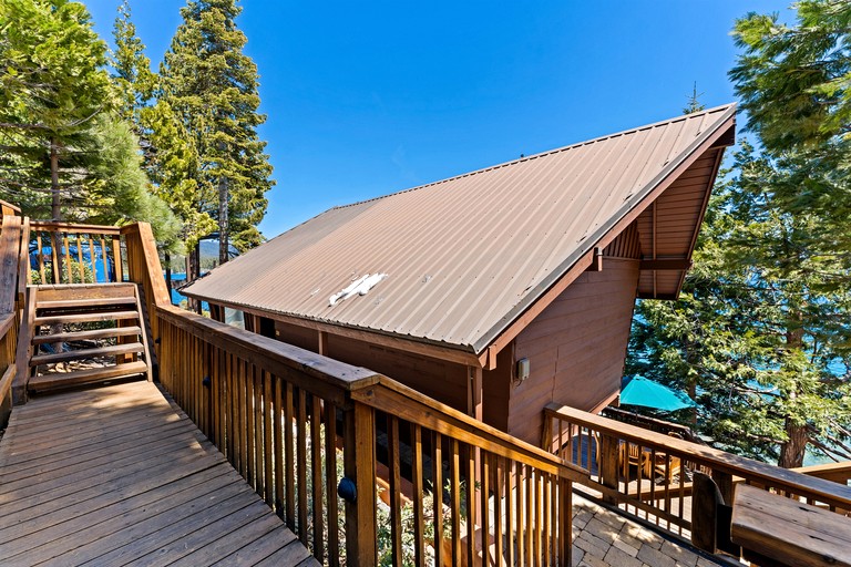 Cabins (United States of America, Carnelian Bay, California)