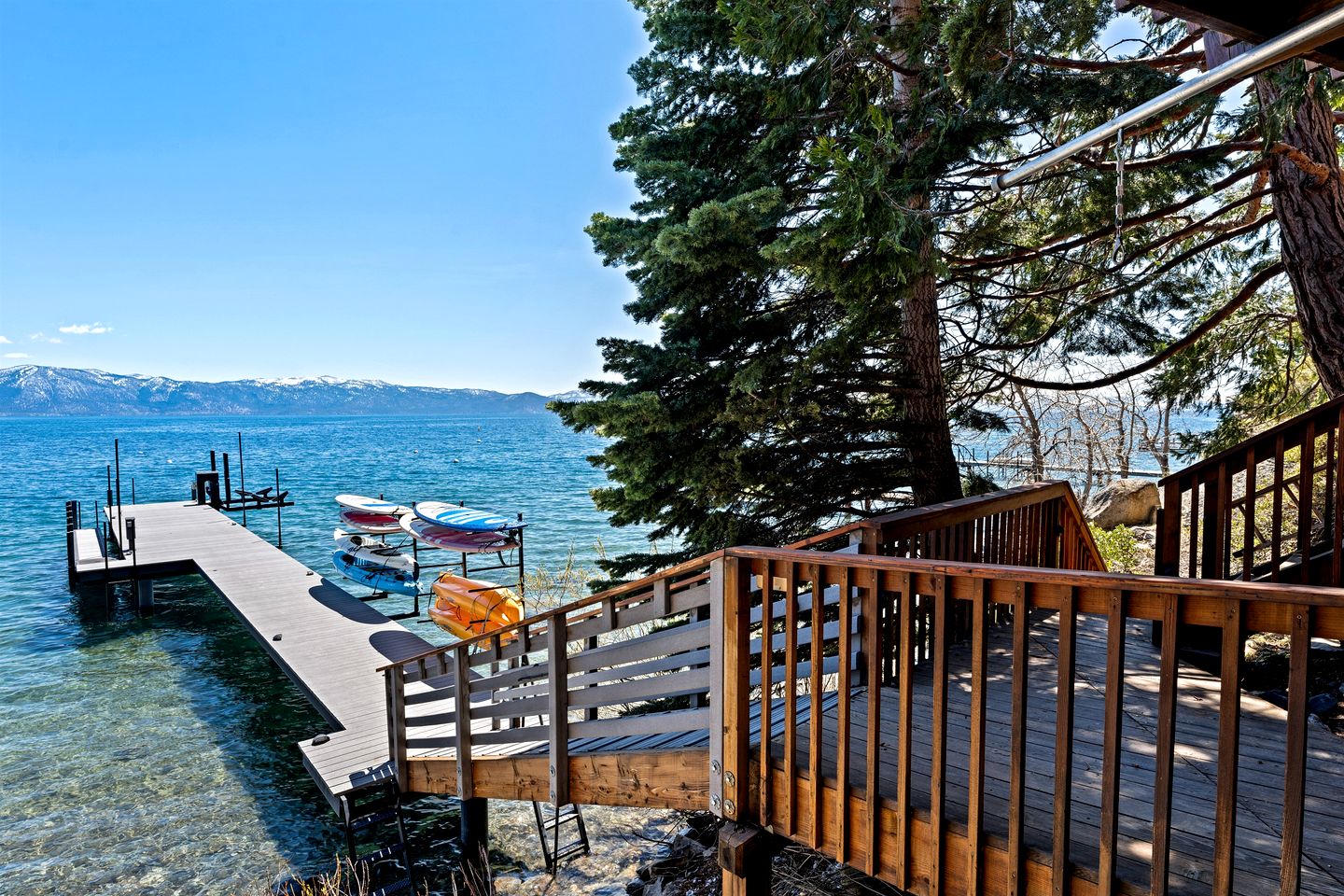 Luxurious Lakeside Cabin on Lake Tahoe, California