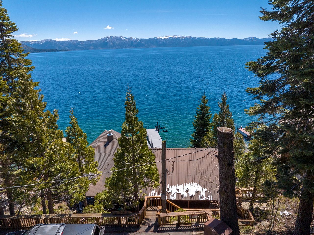 Luxurious Lakeside Cabin on Lake Tahoe, California