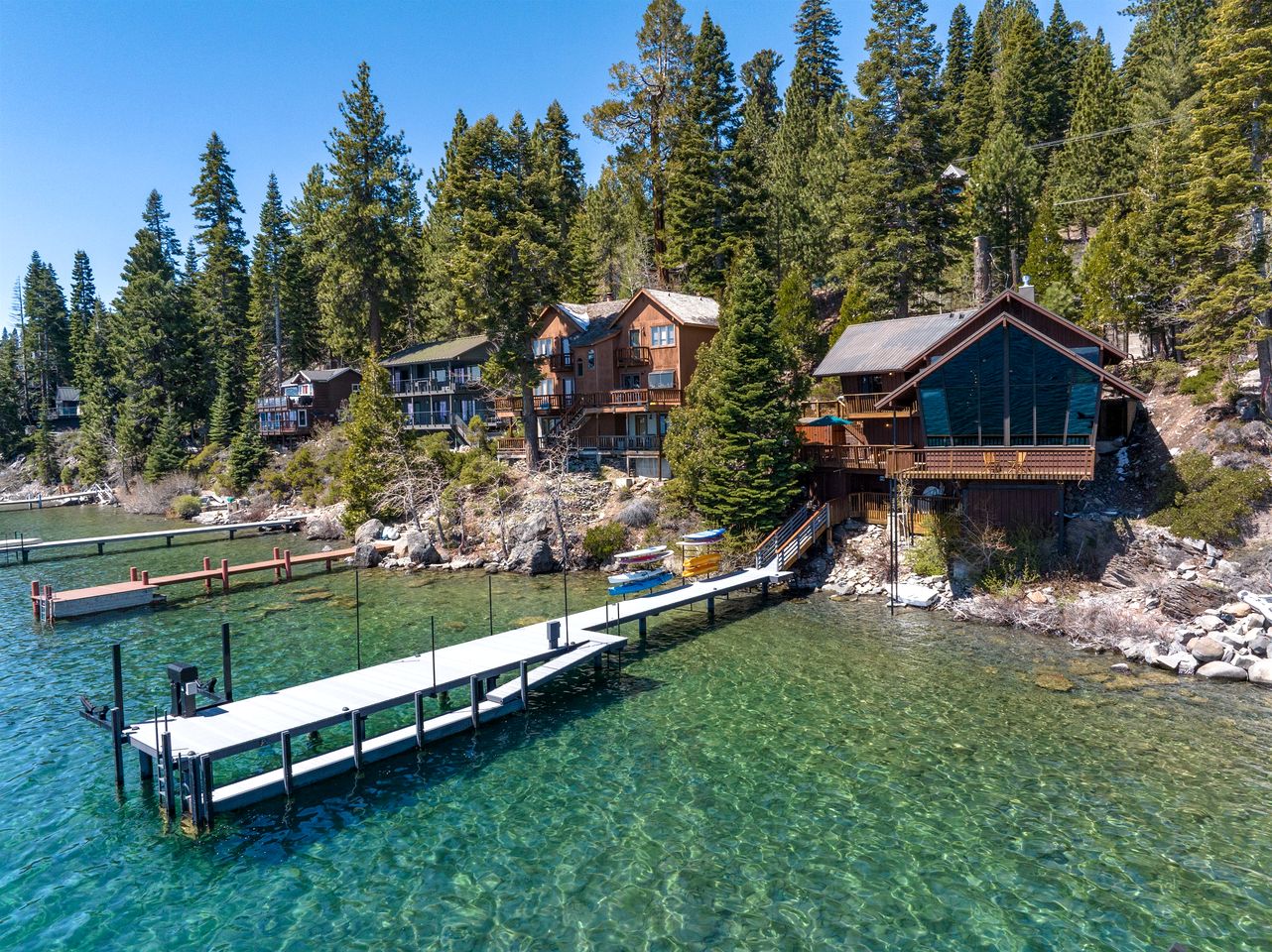 Luxurious Lakeside Cabin on Lake Tahoe, California