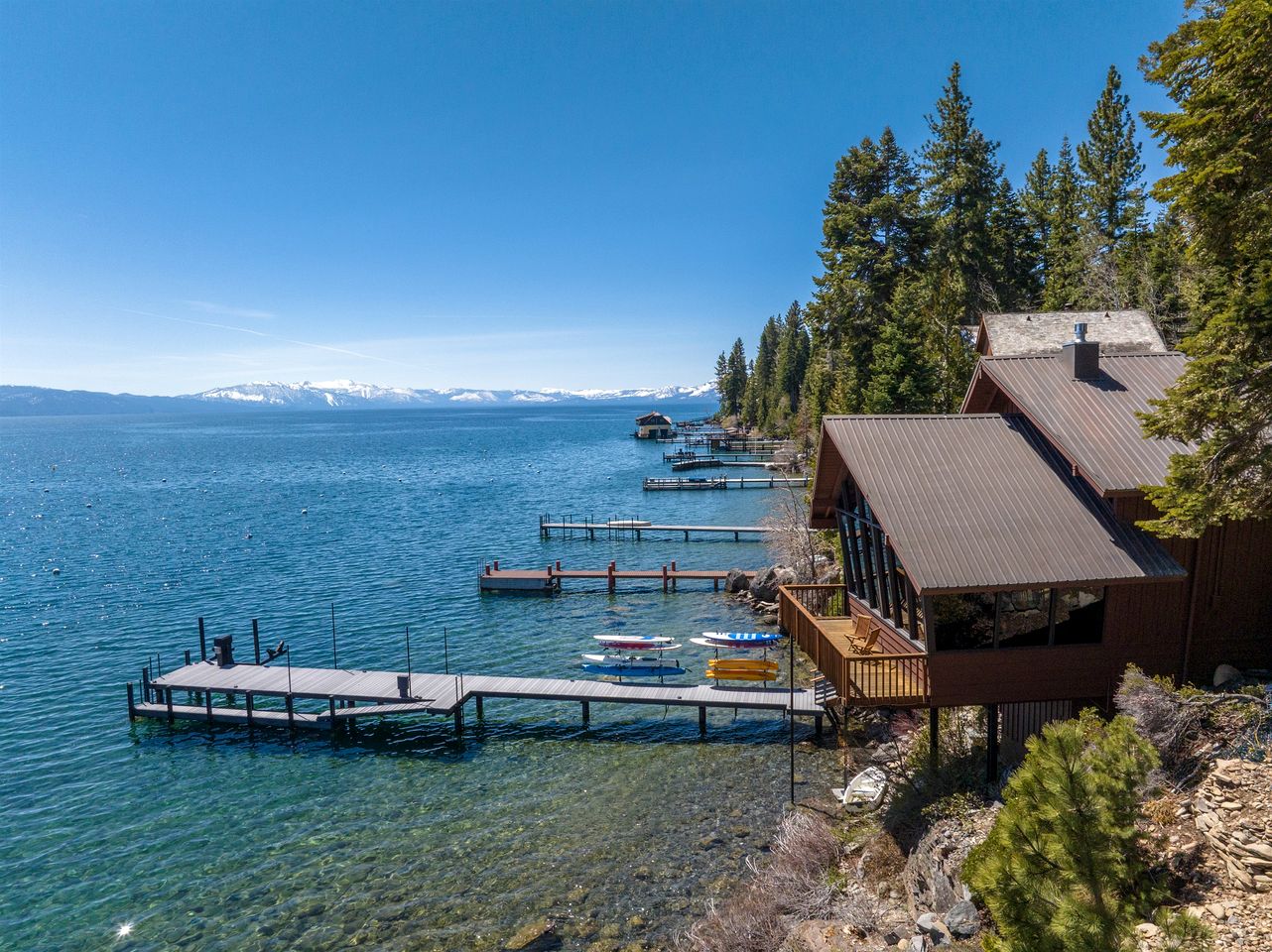 Luxurious Lakeside Cabin on Lake Tahoe, California