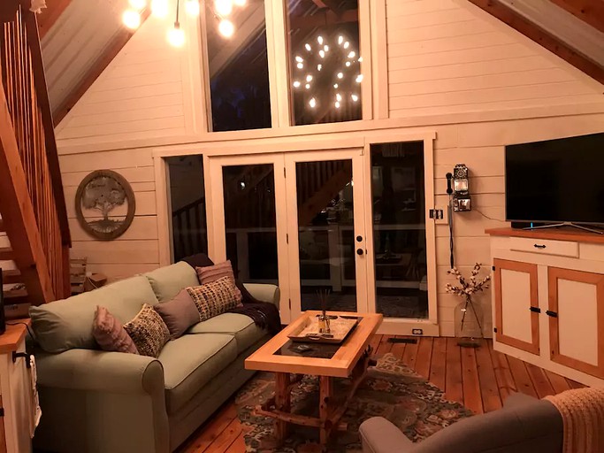 Cabins (Gatlinburg, Tennessee, United States)