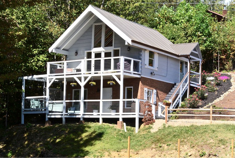 Cabins (Gatlinburg, Tennessee, United States)