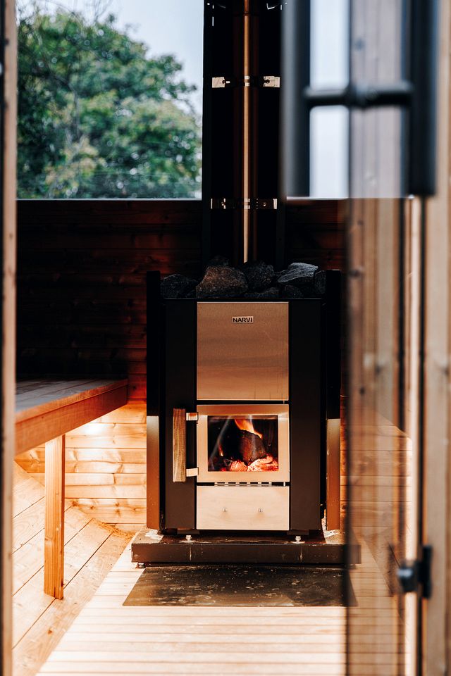 Unique Shepherd’s Hut Escape with Private Spa & Firepit Nights in Binsted, United Kingdom