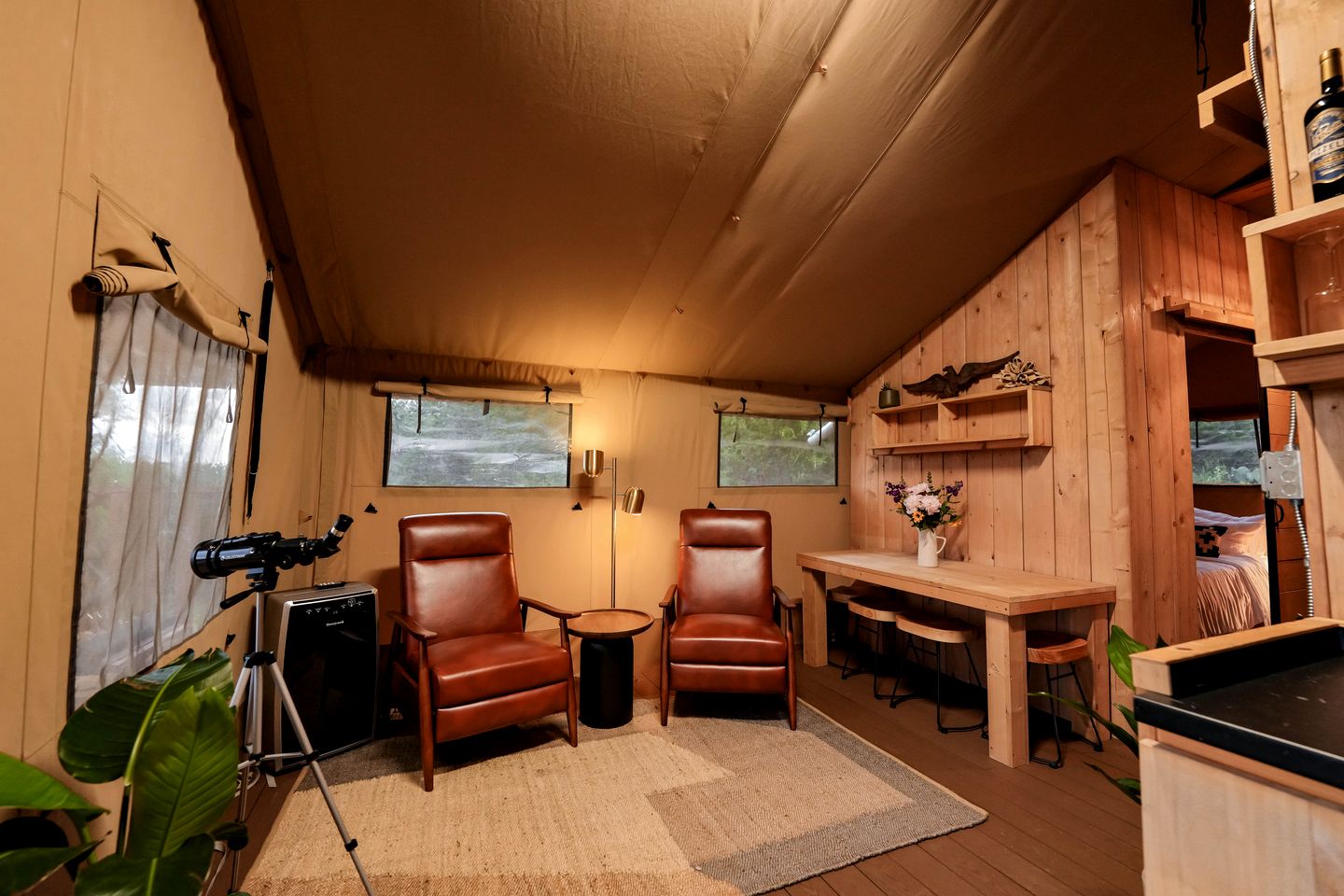 Stunning Safari Tent with Great Sights in San Saba, Texas