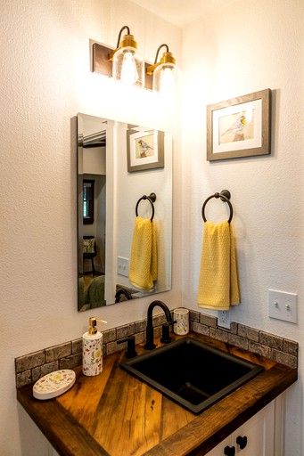 Tree Houses (United States of America, Elm Mott, Texas)