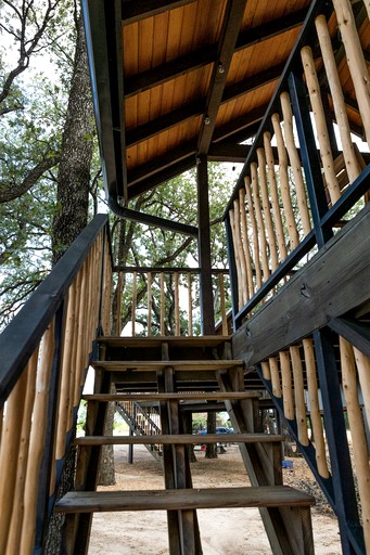Tree Houses (United States of America, Elm Mott, Texas)