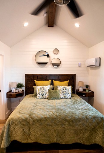 Tree Houses (United States of America, Elm Mott, Texas)