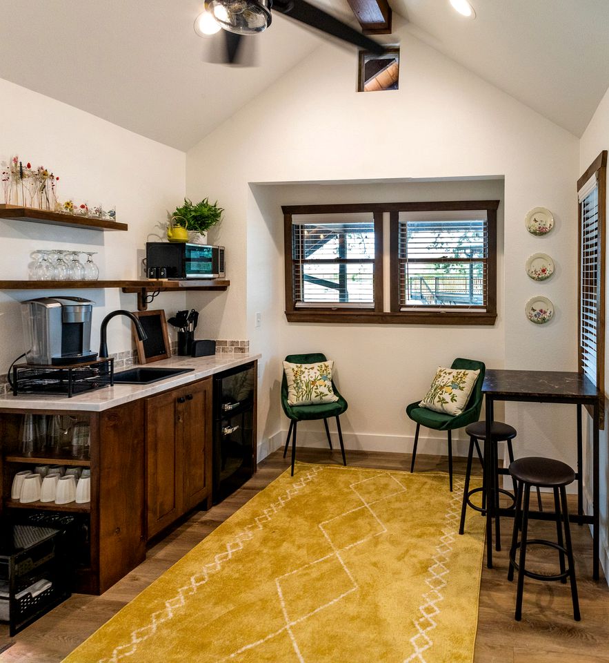 Charming Treehouse for Glamping Trips near Magnolia, Texas